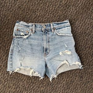 High Rise Abercrombie 4” shorts